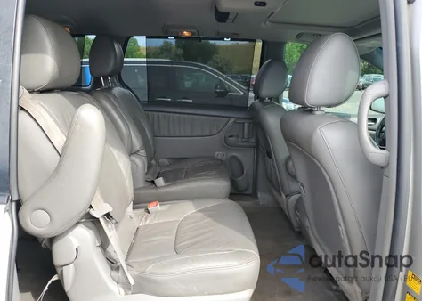 2010 Toyota Sienna Xle z USA, uszkodzony, nr VIN 5TDDK4CC1AS031488